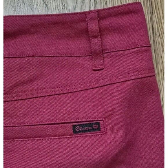 Dixxon Shorts Womens 9 Red Chino 3" Inseam Cotton Stretch Outdoors Skater - Picture 8 of 9